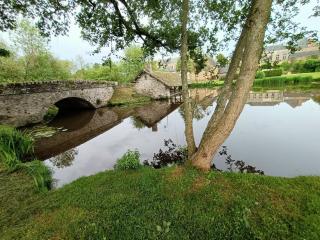 J Bourgeais