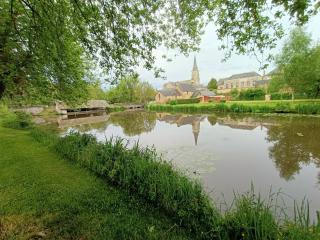 J Bourgeais